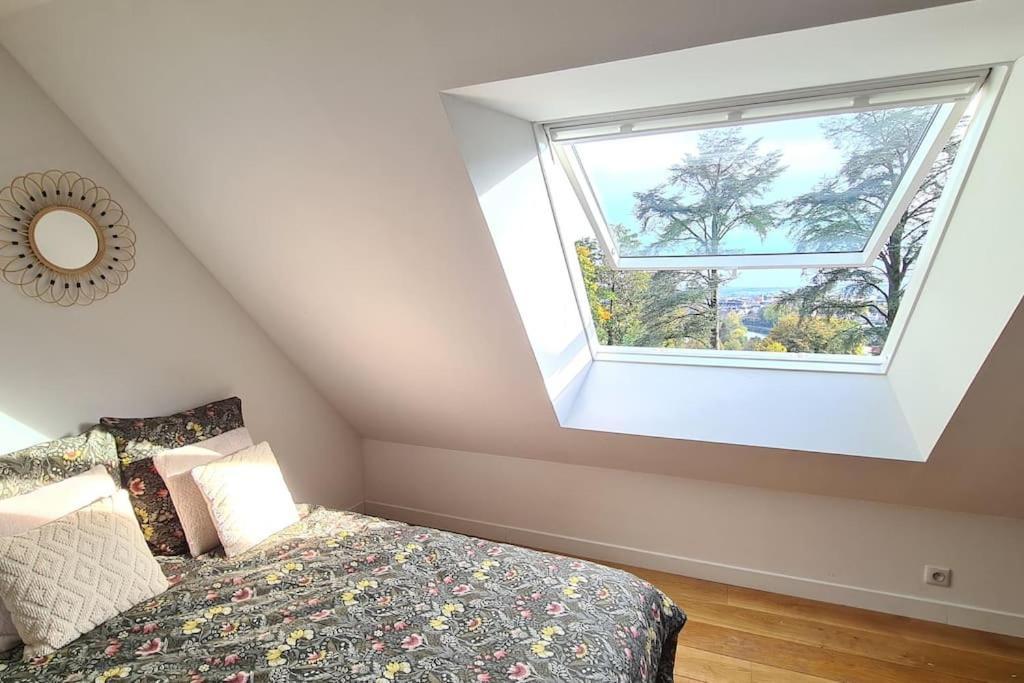 Appartement Loft Les Deux Cedres Avec Vue Panoramique à Charleville-Mézières Extérieur photo